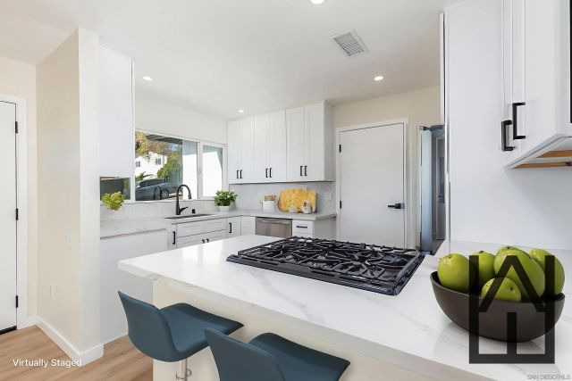 2549 Roseview Pl, San Diego, CA 92105