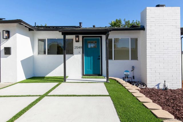 2549 Roseview Pl, San Diego, CA 92105