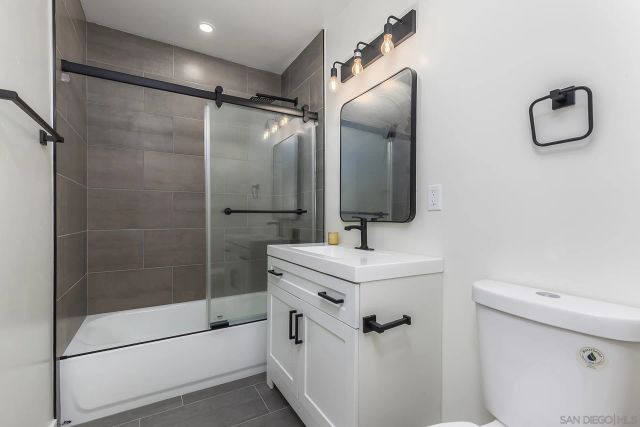 2549 Roseview Pl, San Diego, CA 92105