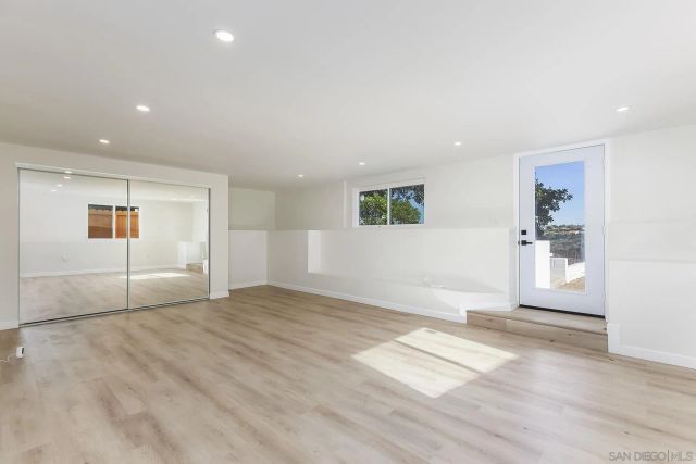 2549 Roseview Pl, San Diego, CA 92105