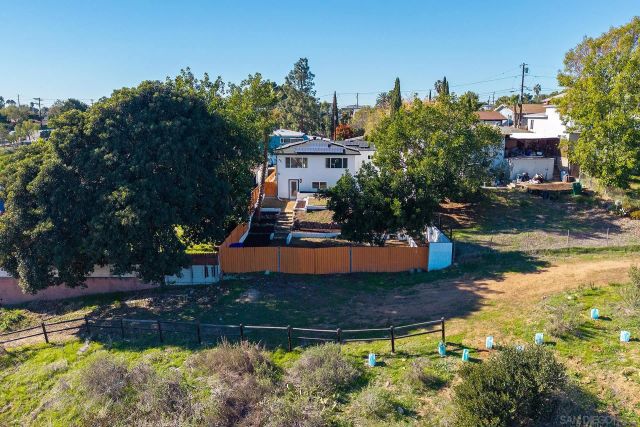 2549 Roseview Pl, San Diego, CA 92105