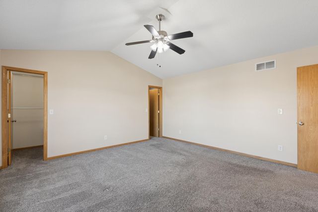 2477 Grey Owl Court, Mayer, MN 55360