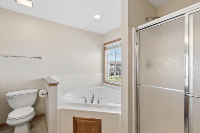 2477 Grey Owl Court, Mayer, MN 55360