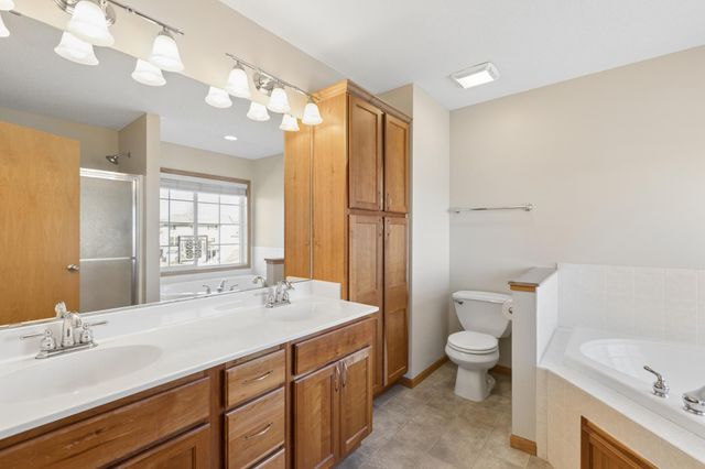 2477 Grey Owl Court, Mayer, MN 55360