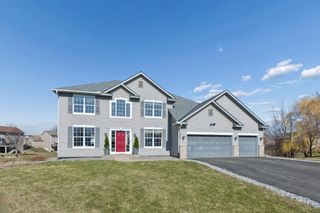 2477 Grey Owl Court, Mayer, MN 55360