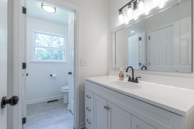 1122 Copperwood Drive, Hixson, TN 37343