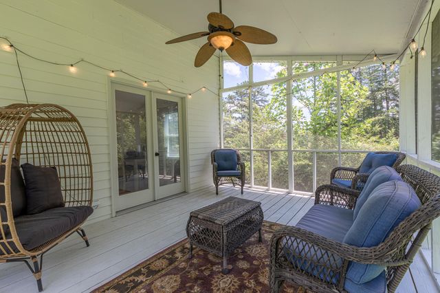 1122 Copperwood Drive, Hixson, TN 37343