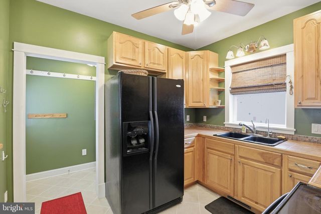301 SECOND AVE, Harrington, DE 19952
