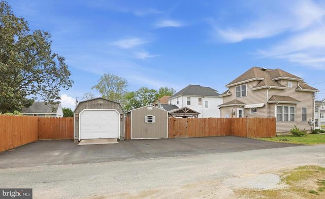 301 SECOND AVE, Harrington, DE 19952