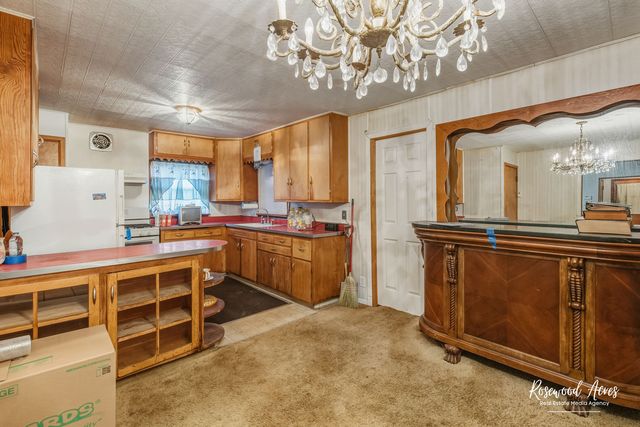 1221 E CHESTNUT Street, Kankakee, IL 60901