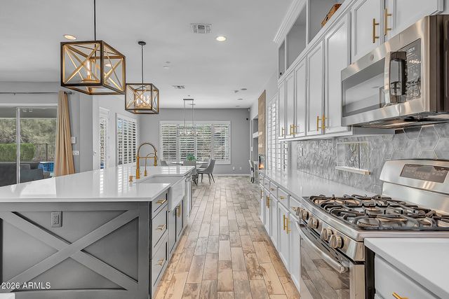 41003 N CONGRESSIONAL Drive, Anthem, AZ 85086