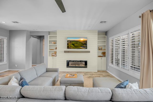 41003 N CONGRESSIONAL Drive, Anthem, AZ 85086