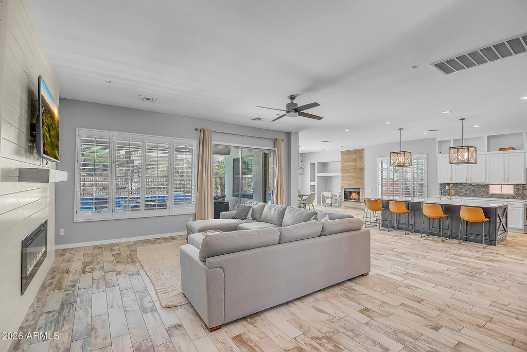 41003 N CONGRESSIONAL Drive, Anthem, AZ 85086 — photo 2