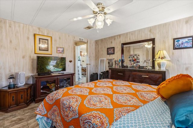 1020 DUSTIN DRIVE, Lady Lake, FL 32159