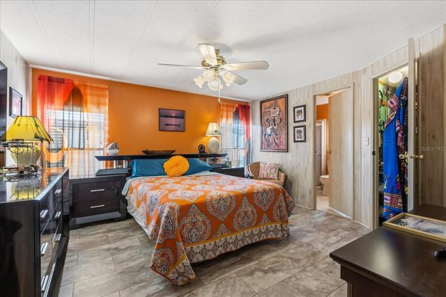 1020 DUSTIN DRIVE, Lady Lake, FL 32159