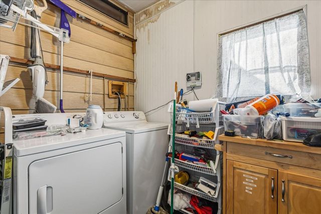 1020 DUSTIN DRIVE, Lady Lake, FL 32159