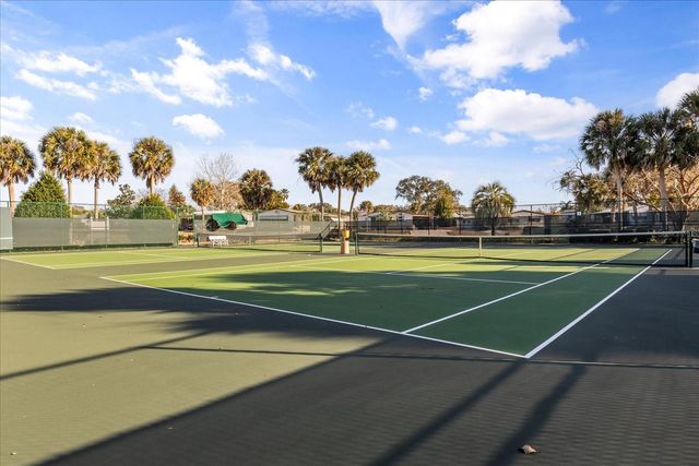 1020 DUSTIN DRIVE, Lady Lake, FL 32159