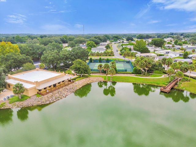 1020 DUSTIN DRIVE, Lady Lake, FL 32159