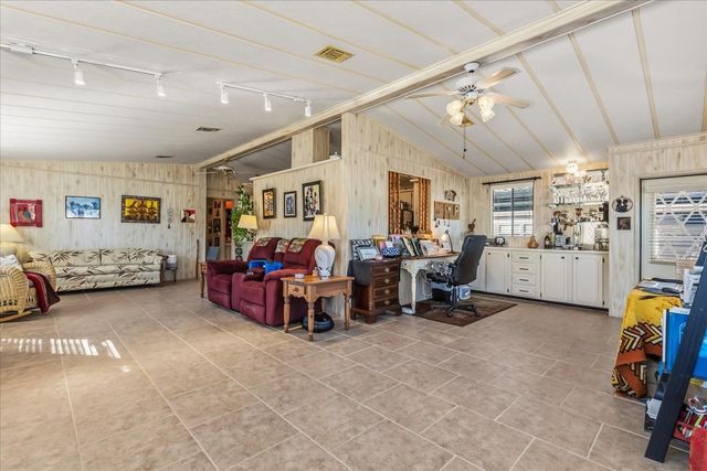 1020 DUSTIN DRIVE, Lady Lake, FL 32159