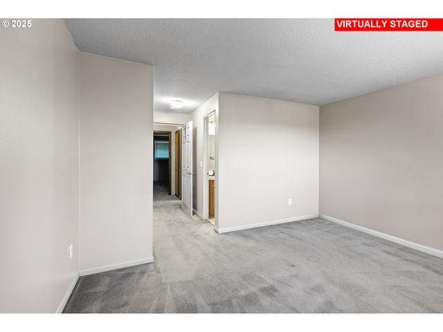 589 Ne WESTVIEW Ln, Estacada, OR 97023