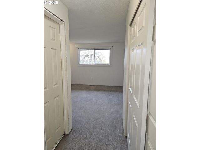 589 Ne WESTVIEW Ln, Estacada, OR 97023