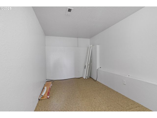 589 Ne WESTVIEW Ln, Estacada, OR 97023