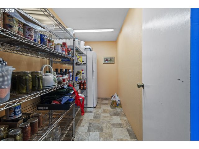 589 Ne WESTVIEW Ln, Estacada, OR 97023