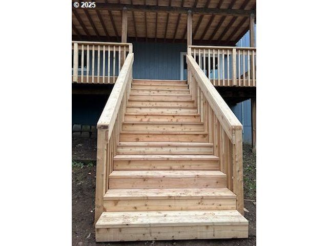 589 Ne WESTVIEW Ln, Estacada, OR 97023