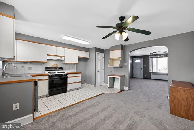 3102 WELLINGTON ST, Philadelphia, PA 19149