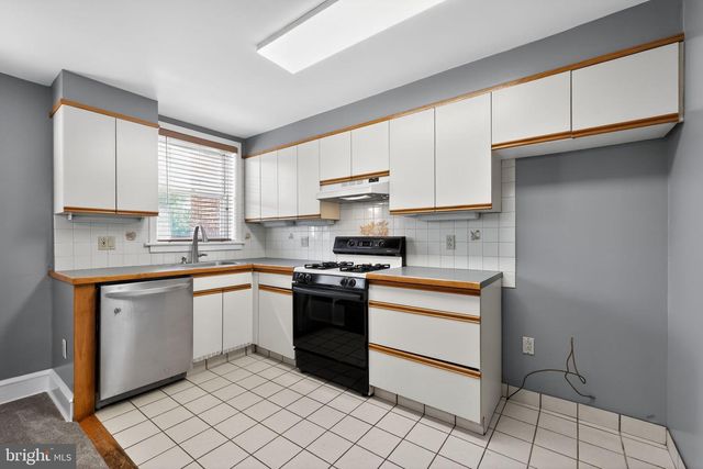 3102 WELLINGTON ST, Philadelphia, PA 19149