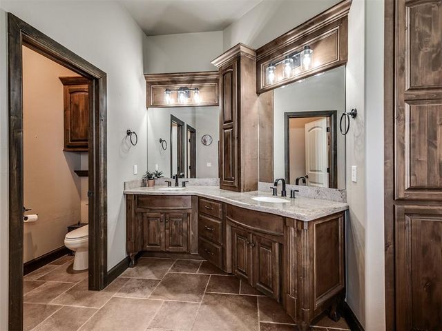 1296 Meadow View Drive, Choctaw, OK 73020