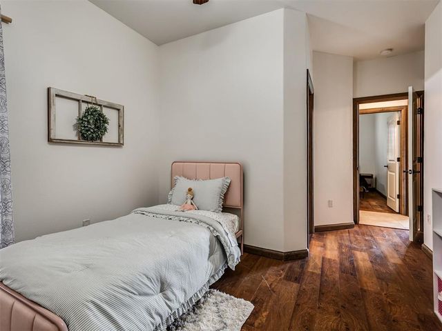 1296 Meadow View Drive, Choctaw, OK 73020