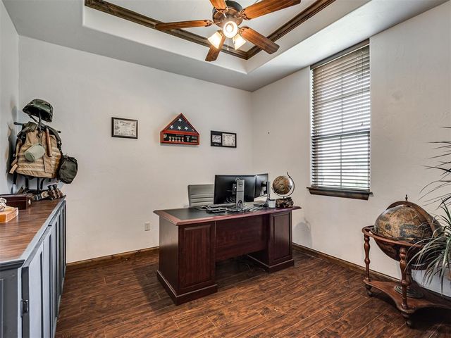 1296 Meadow View Drive, Choctaw, OK 73020