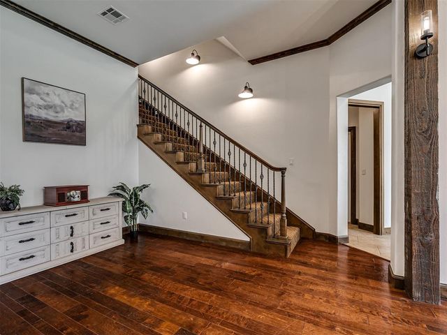 1296 Meadow View Drive, Choctaw, OK 73020