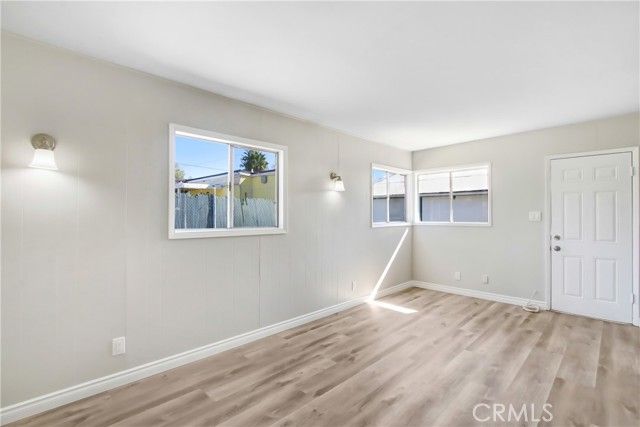 213 W Kimball, Hemet, CA 92543