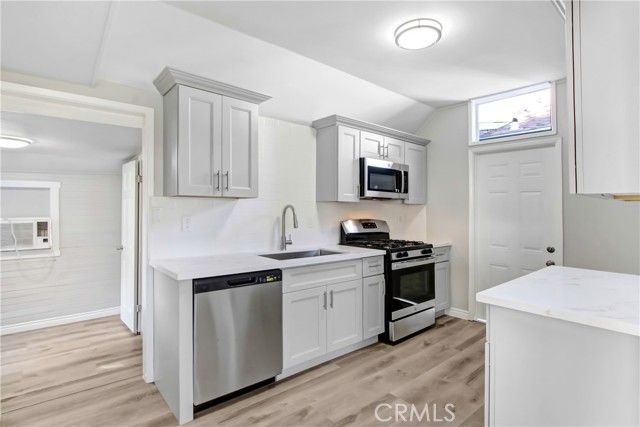 213 W Kimball, Hemet, CA 92543