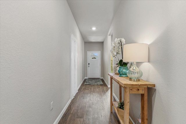 112 Rainmaker CV, Bastrop, TX 78602