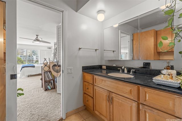 2895 Kalakaua Avenue 309, Honolulu, HI 96815