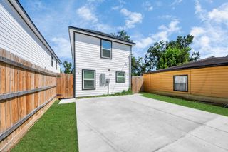 8125 Laura Koppe Road A, Houston, TX 77028