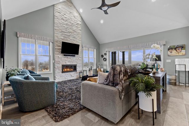 110 RIDGE RD, York Springs, PA 17372