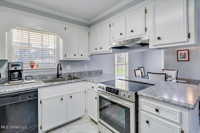 19 Lamplighter Road, Pearl, MS 39208