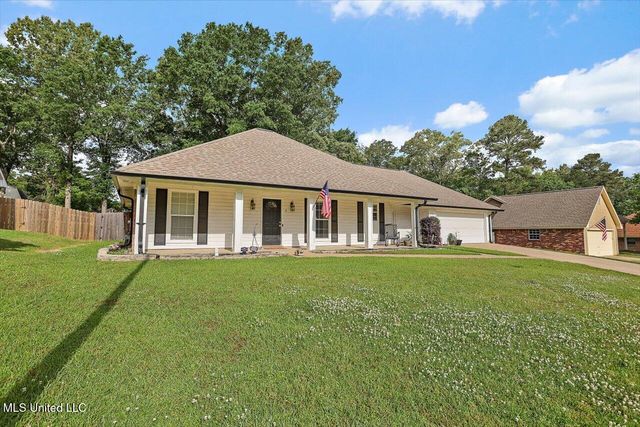 19 Lamplighter Road, Pearl, MS 39208