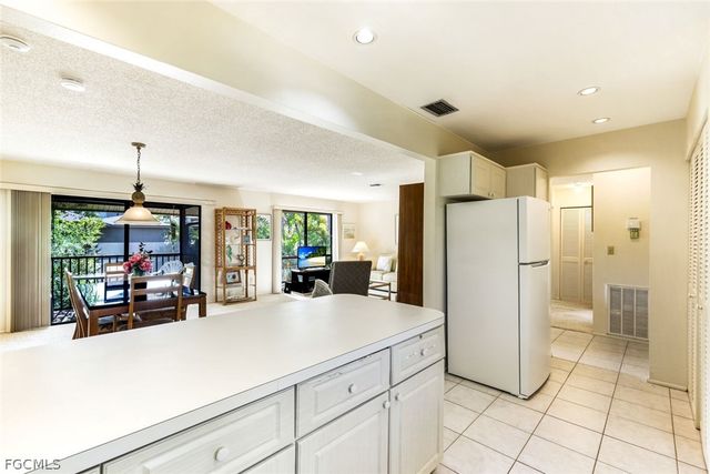 5117 Sea Bell RD A201, Sanibel, FL 33957