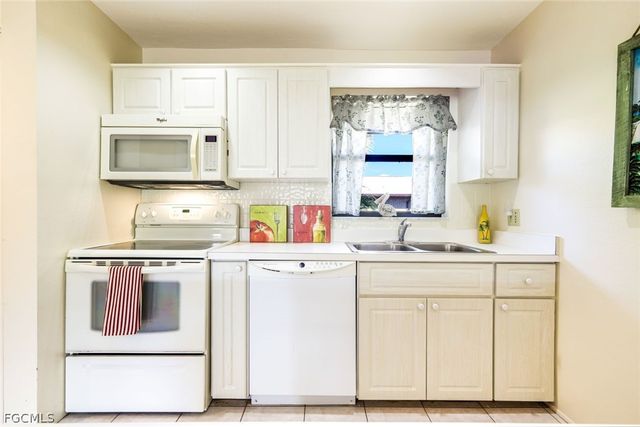 5117 Sea Bell RD A201, Sanibel, FL 33957