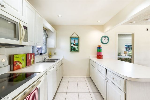 5117 Sea Bell RD A201, Sanibel, FL 33957
