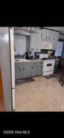 2111 Westwood Drive, Kinston, NC 28504