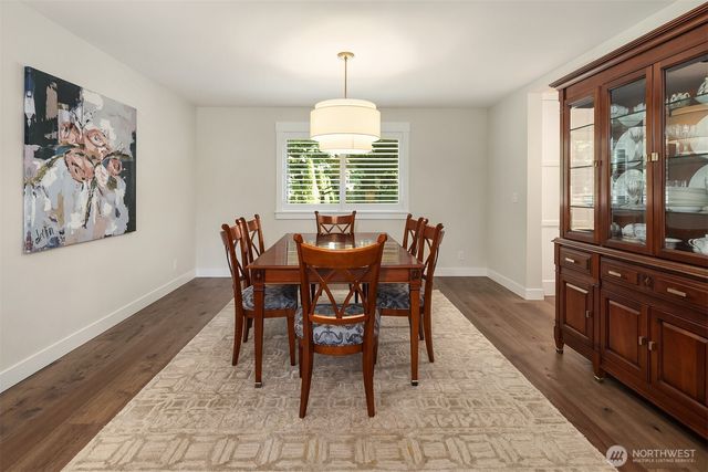 8902 196th Street SW, Edmonds, WA 98026