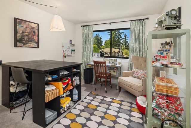 8902 196th Street SW, Edmonds, WA 98026