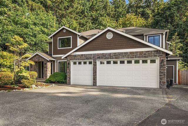 8902 196th Street SW, Edmonds, WA 98026