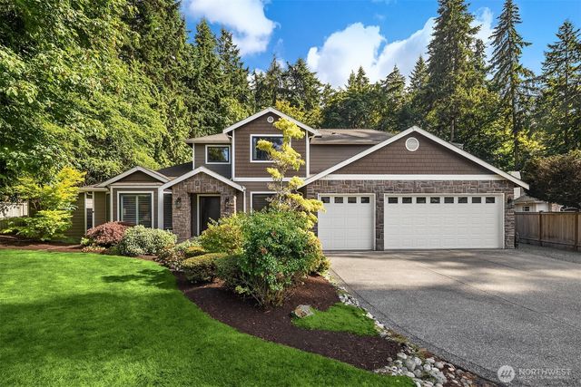 8902 196th Street SW, Edmonds, WA 98026